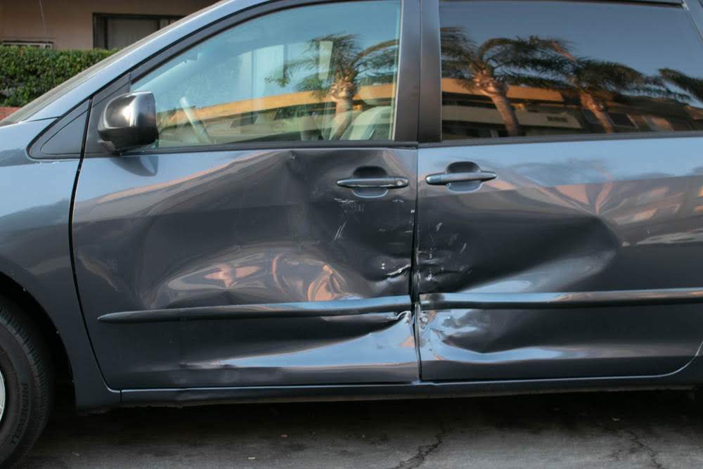 Two-Car Wreck Causes Injuries on Reid St