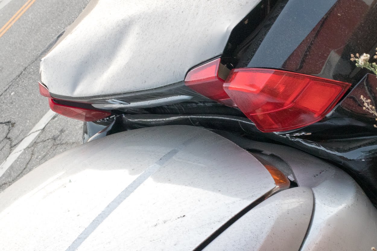 Injuries Reported in Two-Car Crash on North Ave